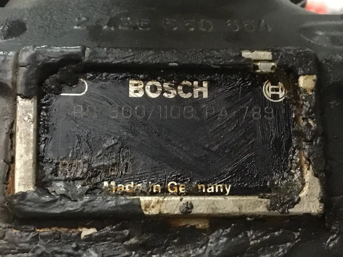 BOSCH KRAFTSTOFFPUMPE 0402046768 GEBRAUCHT – Bild 2