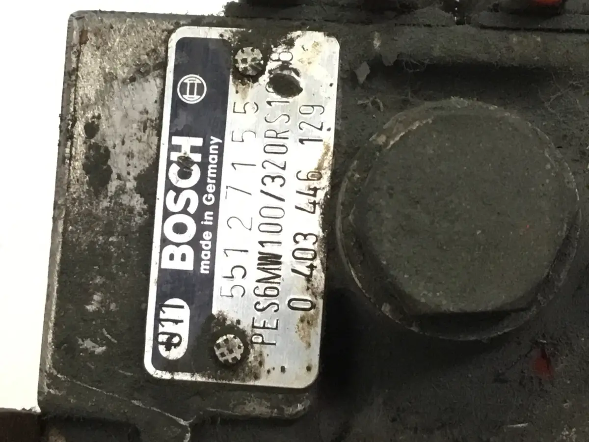 USED BOSCH FUEL PUMP 0403446129 - Picture 3