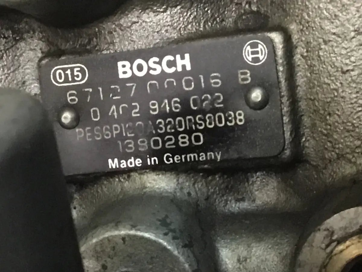 BOSCH CONJUNTO DE BOMBA DE INYECCIÓN 0402946022 USADA - Imagen 4
