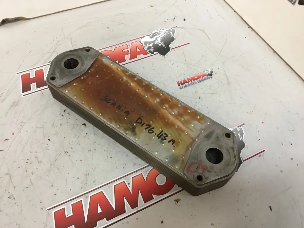 SCANIA ÖLKÜHLER 1448933 GEBRAUCHT – Bild 2