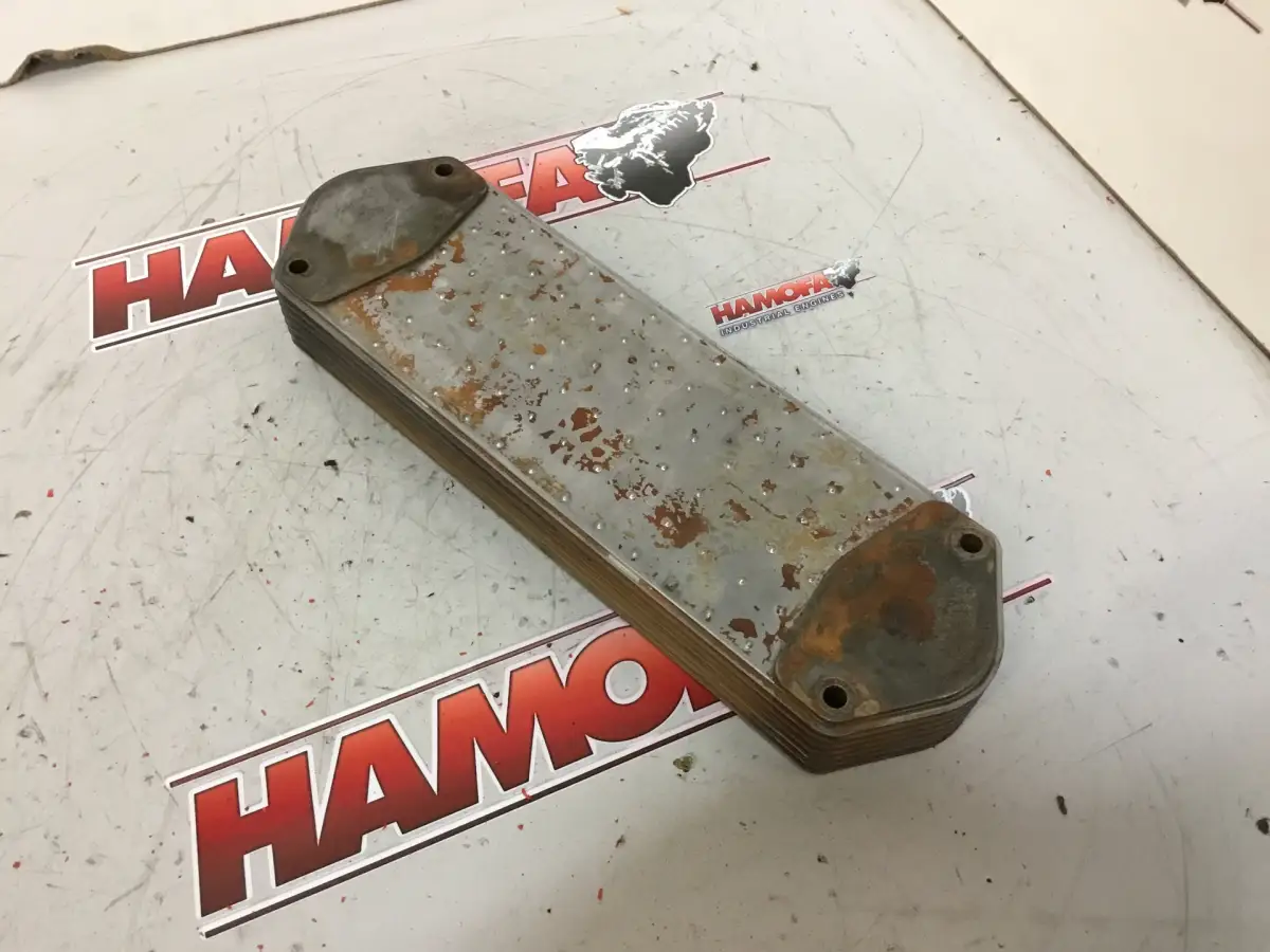 ÖL KÜHLER SCANIA 1333183 GEBRAUCHT – Bild 2