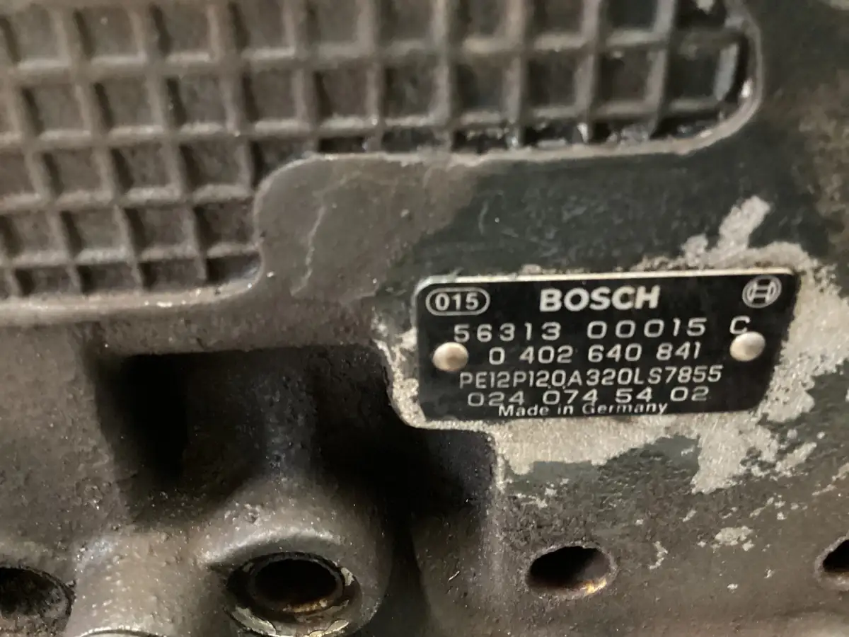 BOMBA DE COMBUSTIBLE BOSCH 0402640841 USADA - Imagen 3