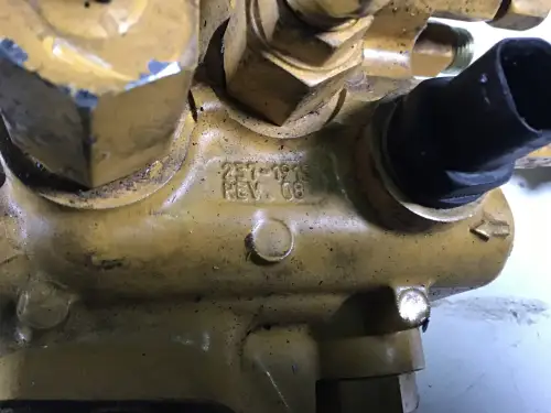 CATERPILLAR FUEL FILTER HOUSING 2371915 USED - Thumb image 2