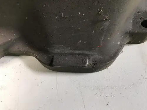 CATERPILLAR INTERMEDIATE VALVE COVER 4W6822 USED - Thumb image 2