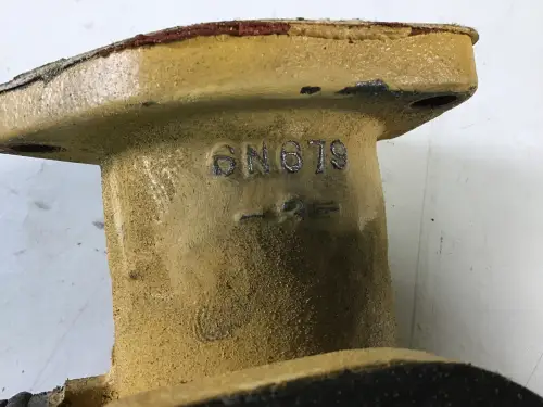 CATERPILLAR OIL COOLER COVER 6N0679 USED - Thumb image 2