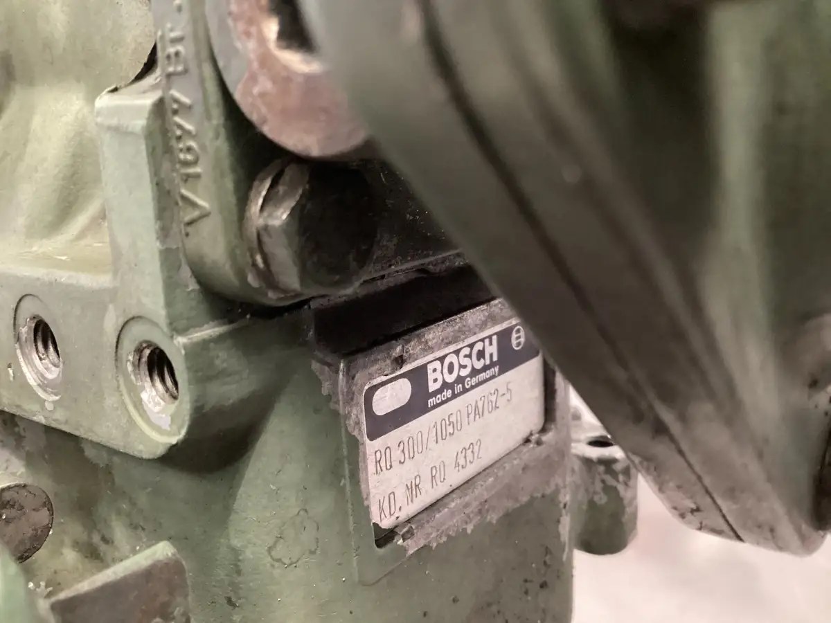 BOMBA DE COMBUSTIBLE BOSCH 0402648841 USADA - Imagen 2