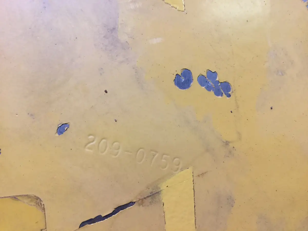 CATERPILLAR DISTRIBUTION COVER 2090760 USED - Picture 2