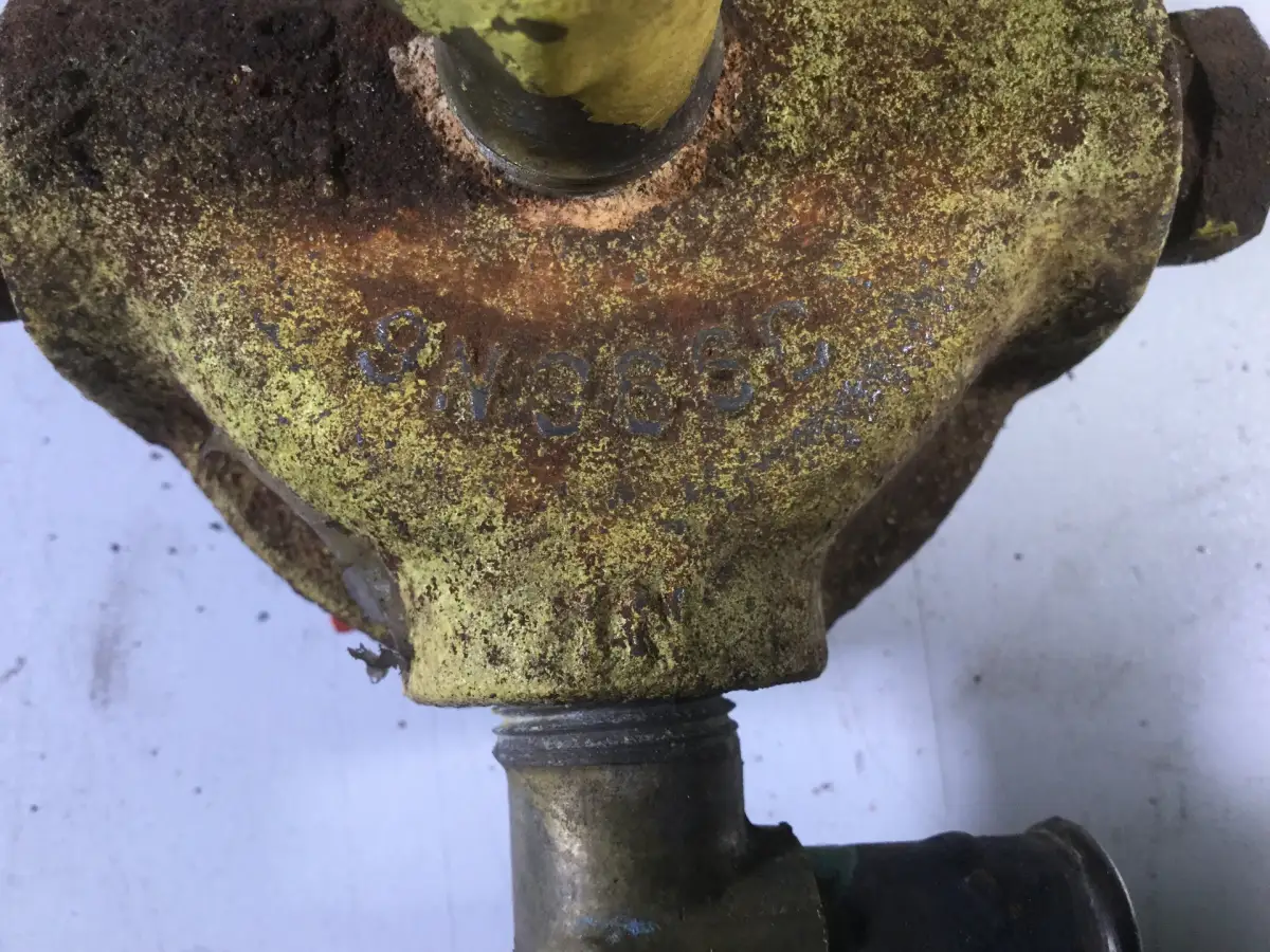 CATERPILLAR WASSERFILTERGEHÄUSE 9N3668 GEBRAUCHT – Bild 3