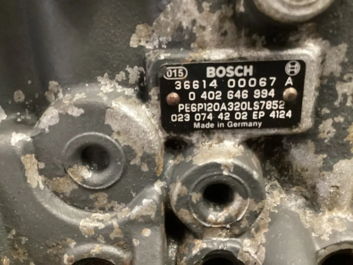 BOMBA DE COMBUSTIBLE BOSCH 0402646994 USADA - Imagen 3