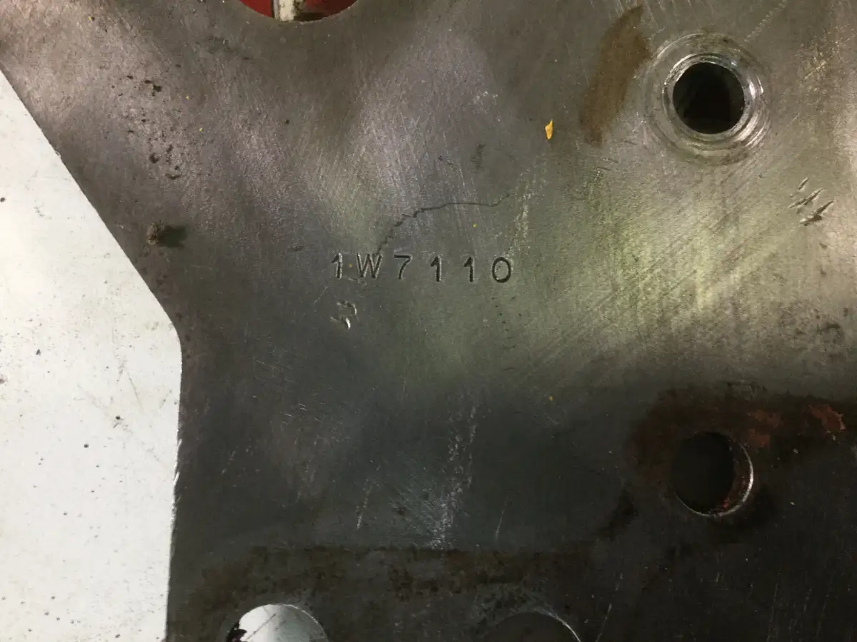 CATERPILLAR DISTRIBUTION PLATE 1W7110 USED - Picture 2
