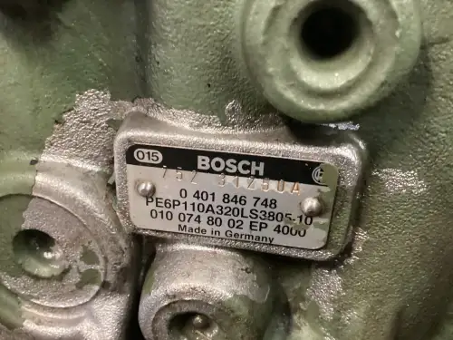 USED BOSCH FUEL PUMP 0401846748 - Thumb image 3