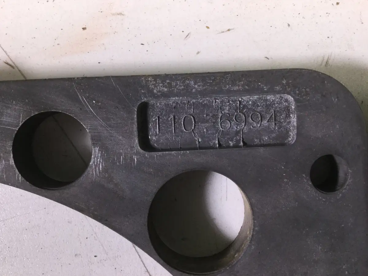 CATERPILLAR INTERMEDIATE PLATE CYLINDER HEAD 1106994 USED - Picture 2