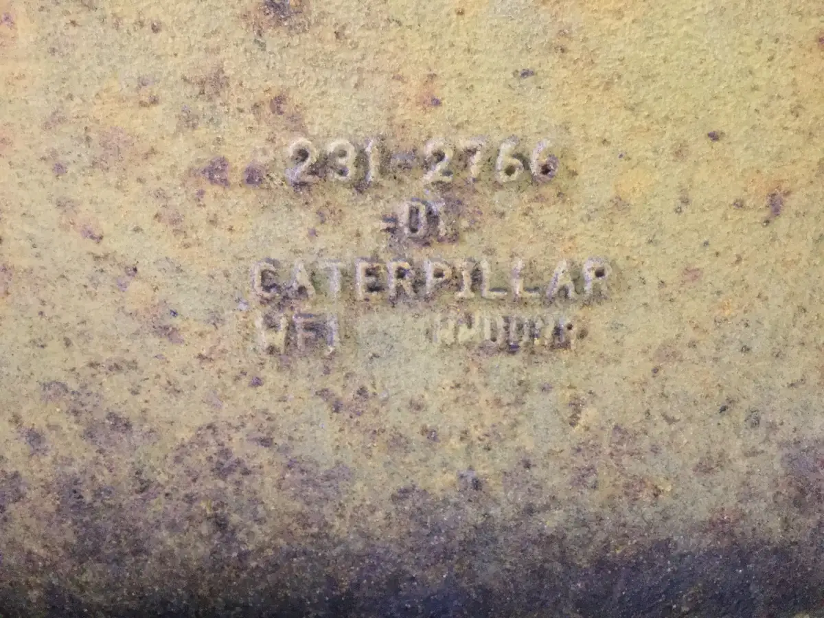 CATERPILLAR SOPORTE DE MOTOR 2312766 USADO - Imagen 2