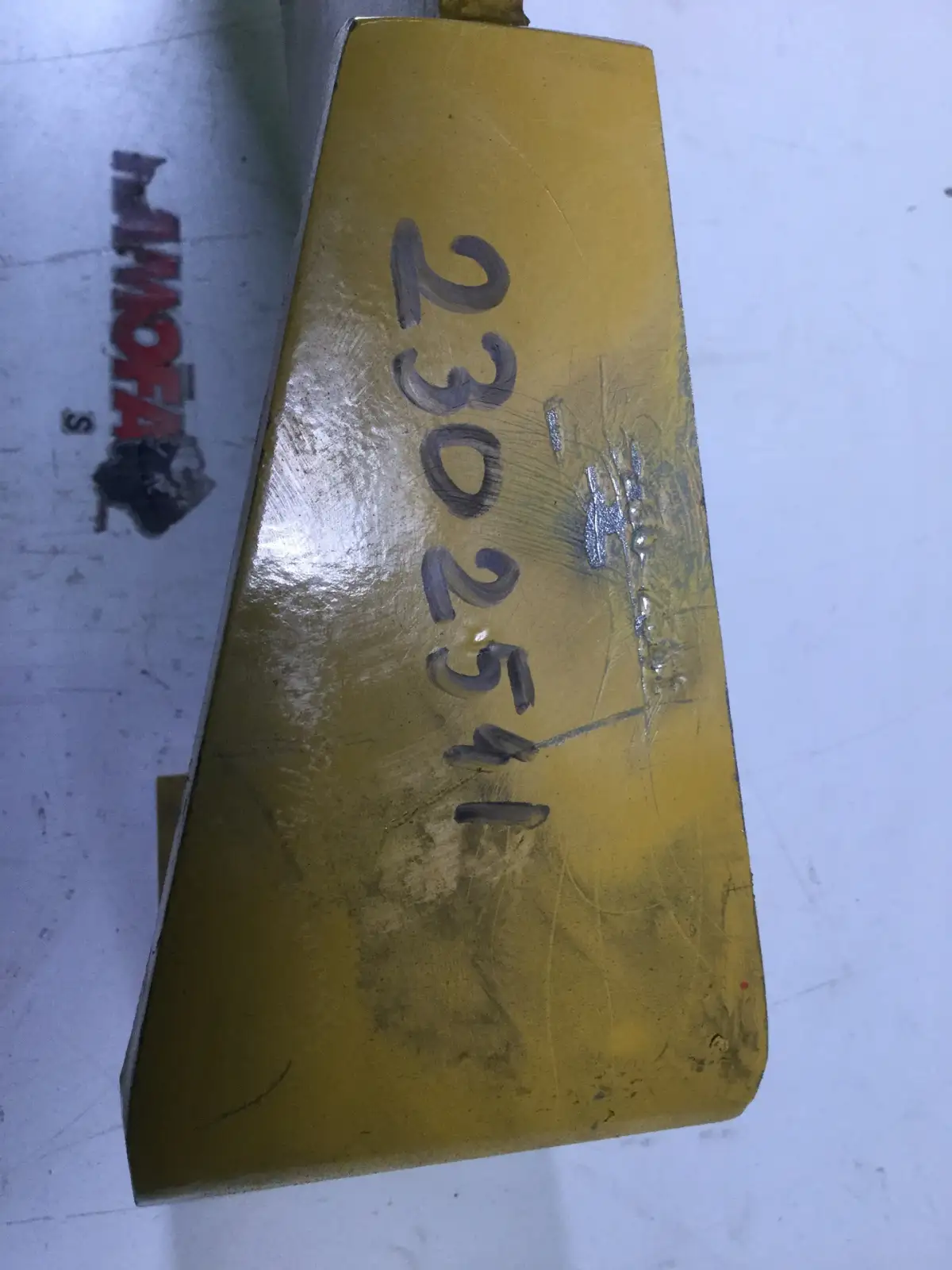CATERPILLAR ENGINE MOUNT 2302541 USED - Picture 2