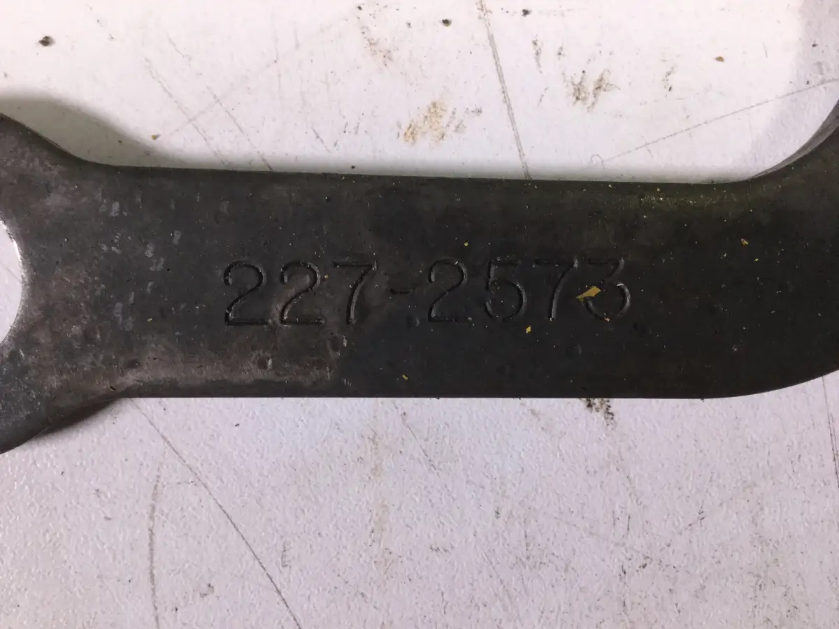 PLACA SEPARADORA CATERPILLAR 2272573 USADA - Imagen 2