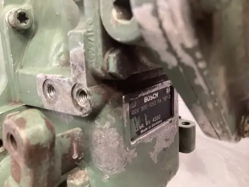 BOSCH FUEL PUMP 0402648825 USED - Thumb image 2
