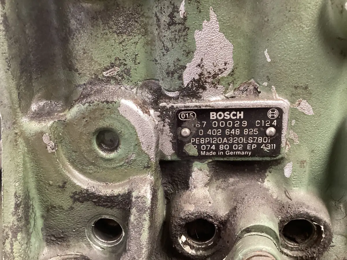 BOMBA DE COMBUSTIBLE BOSCH 0402648825 USADA - Imagen 3