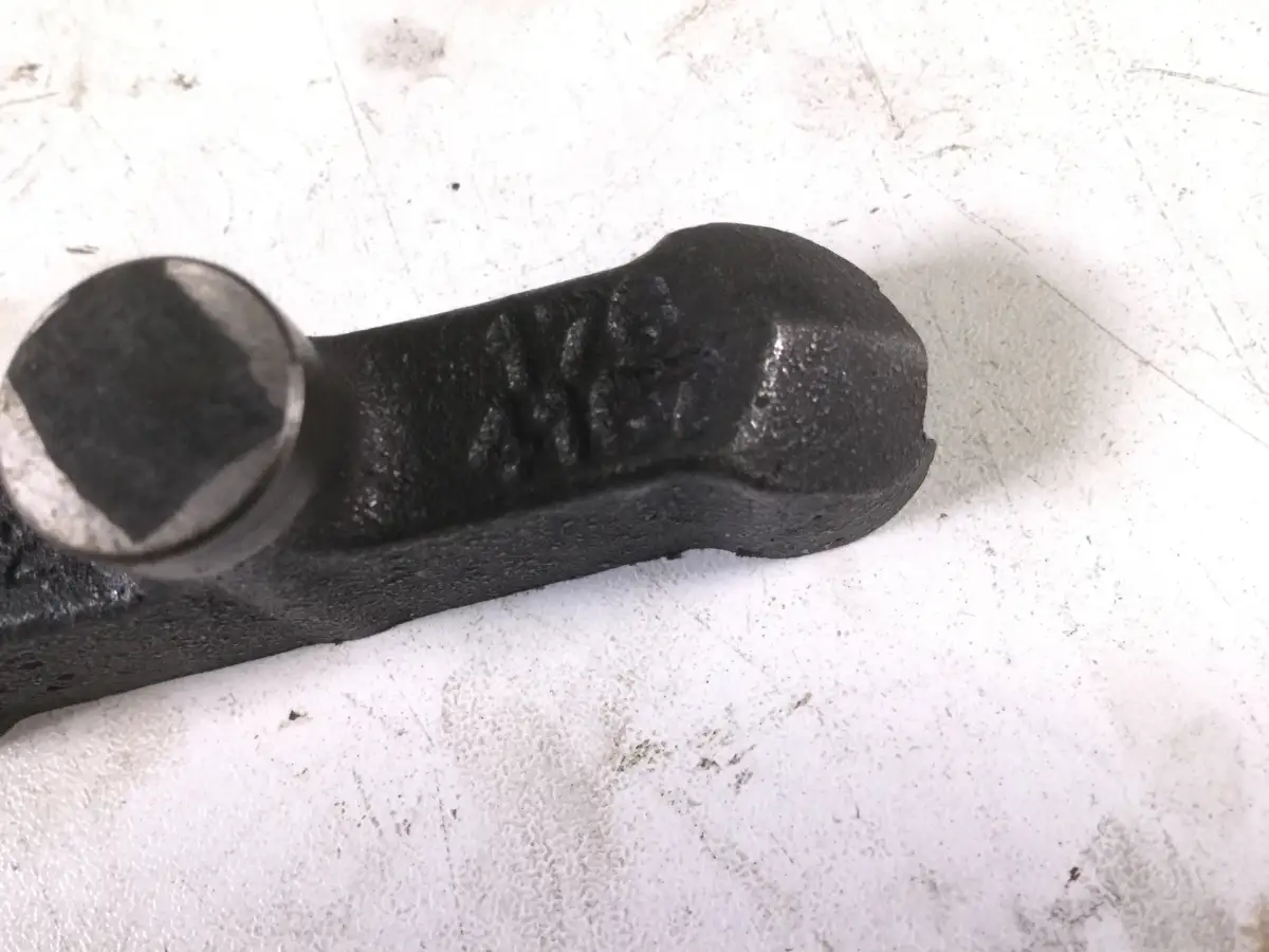 CATERPILLAR VALVE BRIDGE, INLET+EXHAUST 1764167 USED - Picture 2