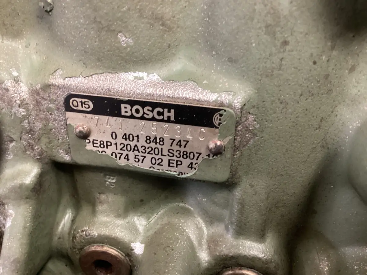 BOMBA DE COMBUSTIBLE BOSCH 0401848747 USADA - Imagen 3
