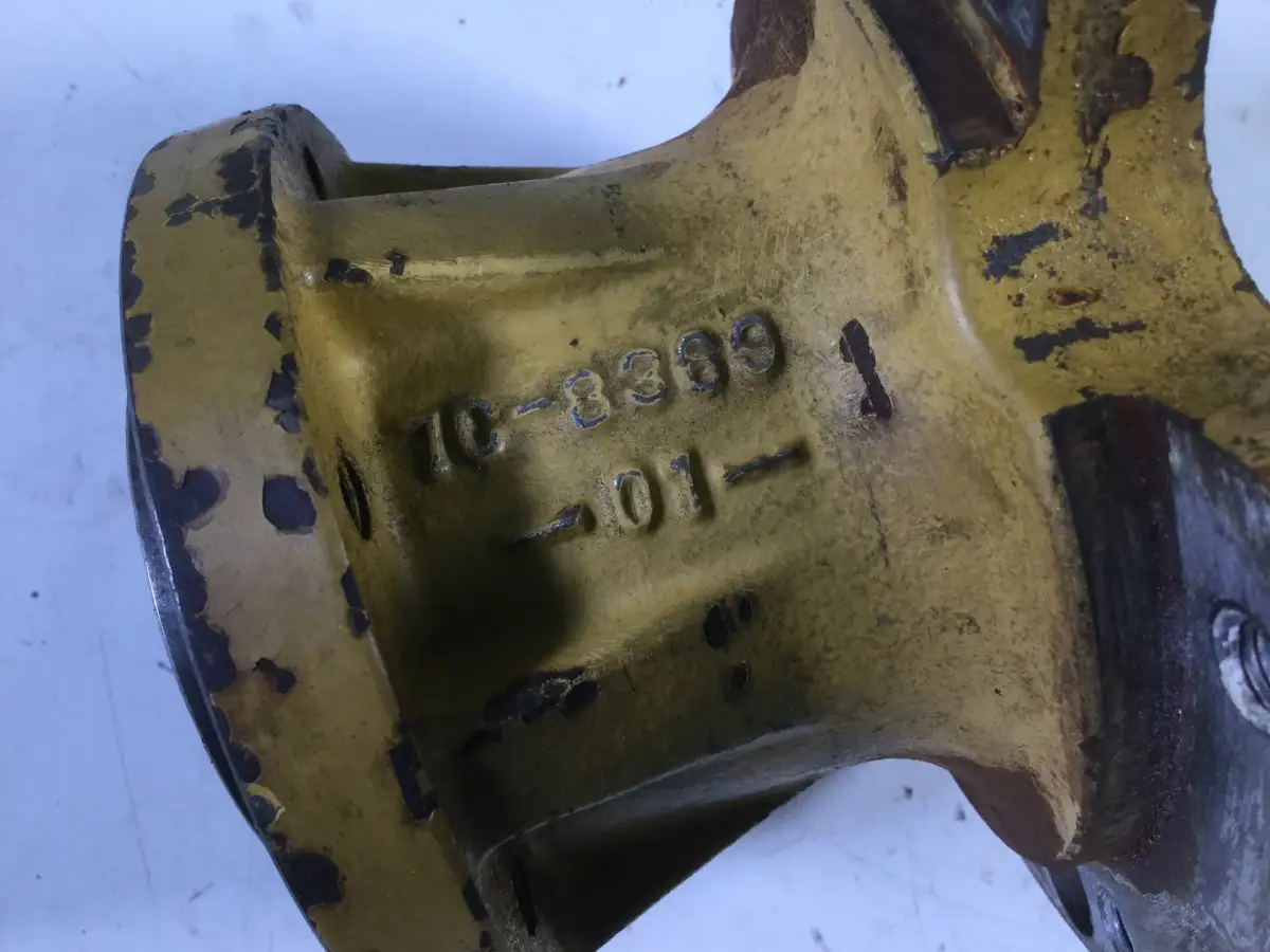 CATERPILLAR VENTILATOR HUB 7C8369 USED - Picture 2