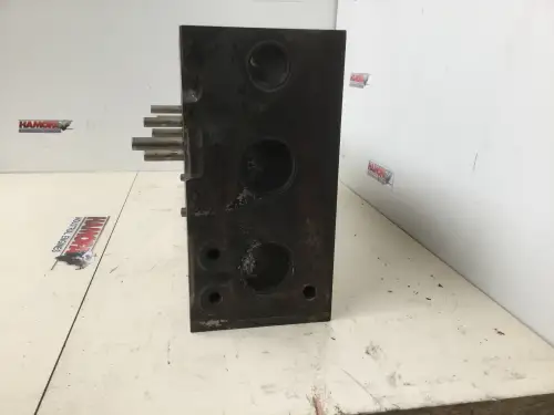 DAF CYLINDER HEAD 1357550 USED - Thumb image 4