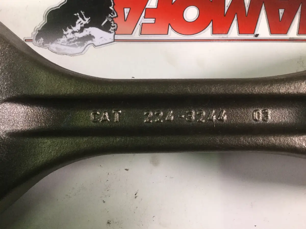 CATERPILLAR CONNECTING ROD 2243244 USED - Picture 2