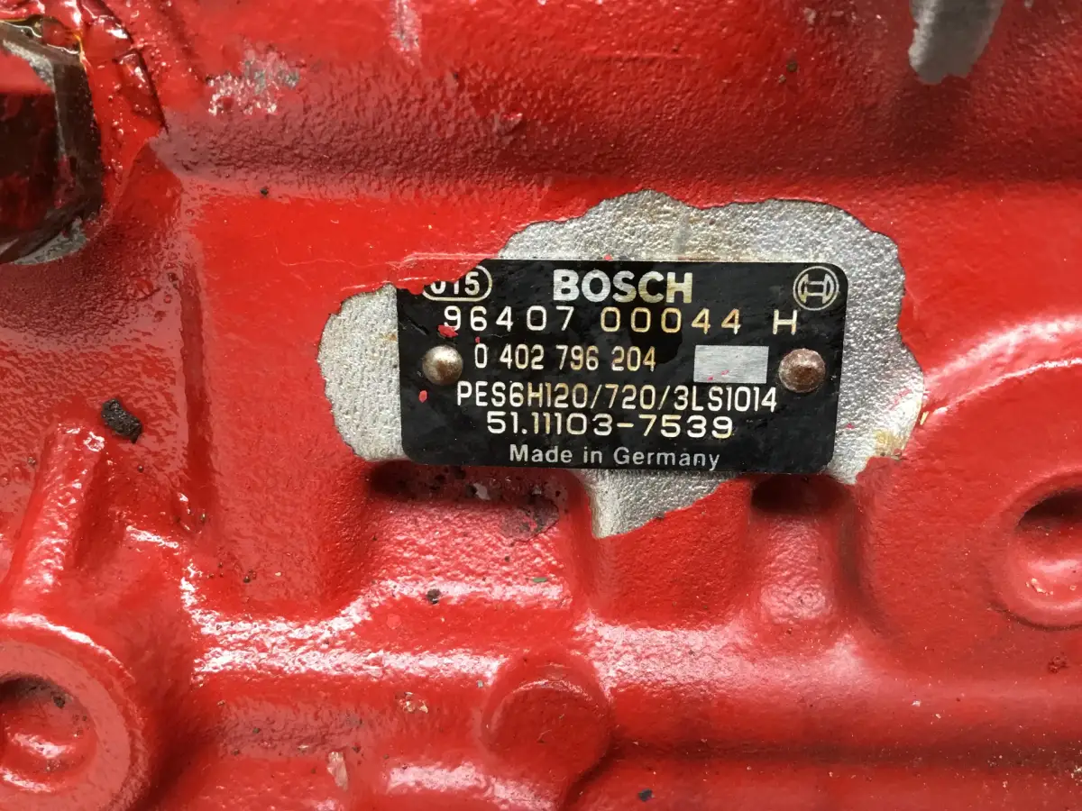 BOMBA DE COMBUSTIBLE BOSCH 0402796204 USADA - Imagen 3