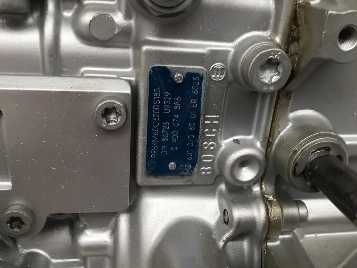 BOSCH FUEL PUMP 0400074883 USED - Picture 3