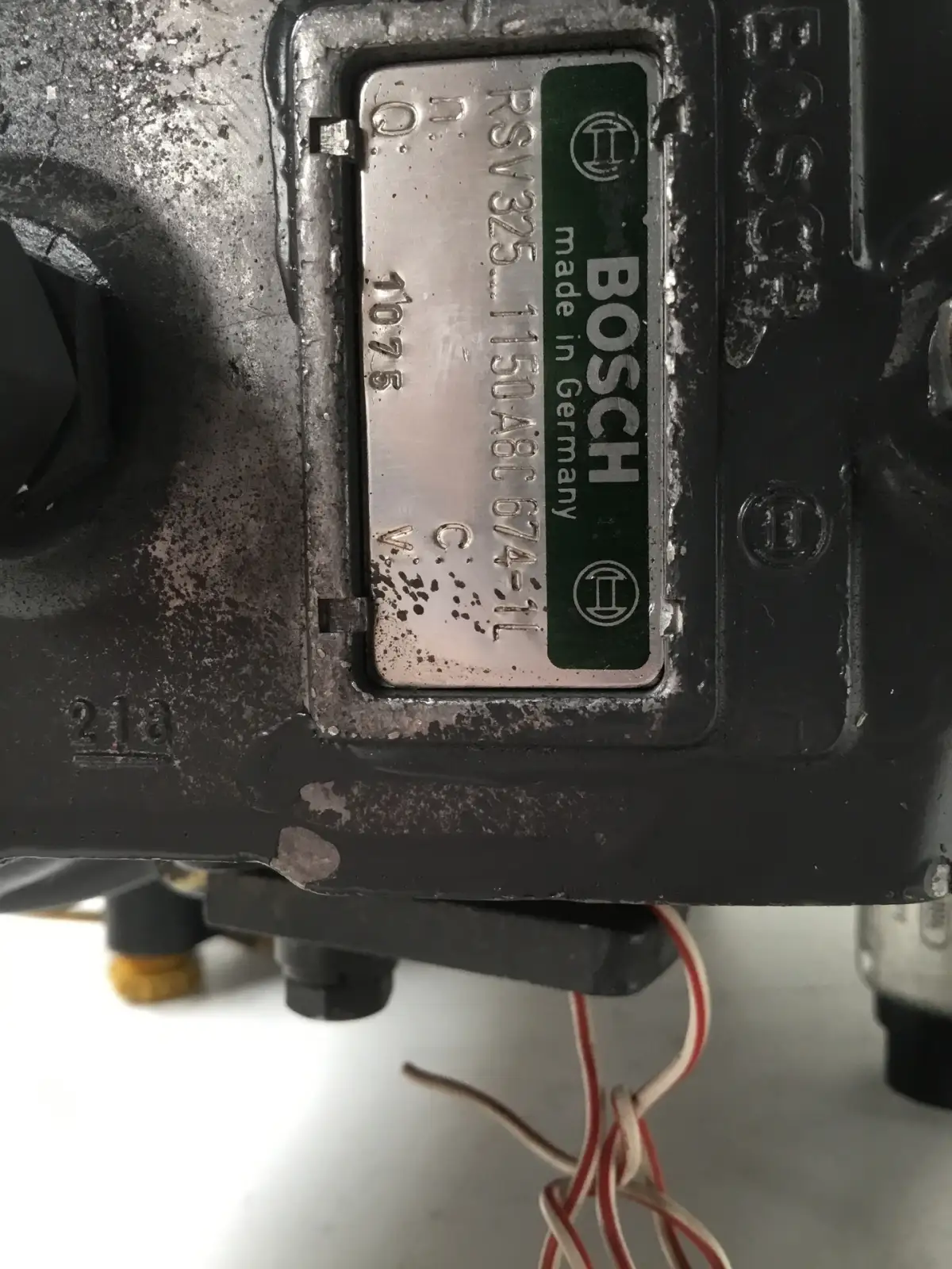 BOMBA DE COMBUSTIBLE BOSCH 0400866125 USADA - Imagen 2