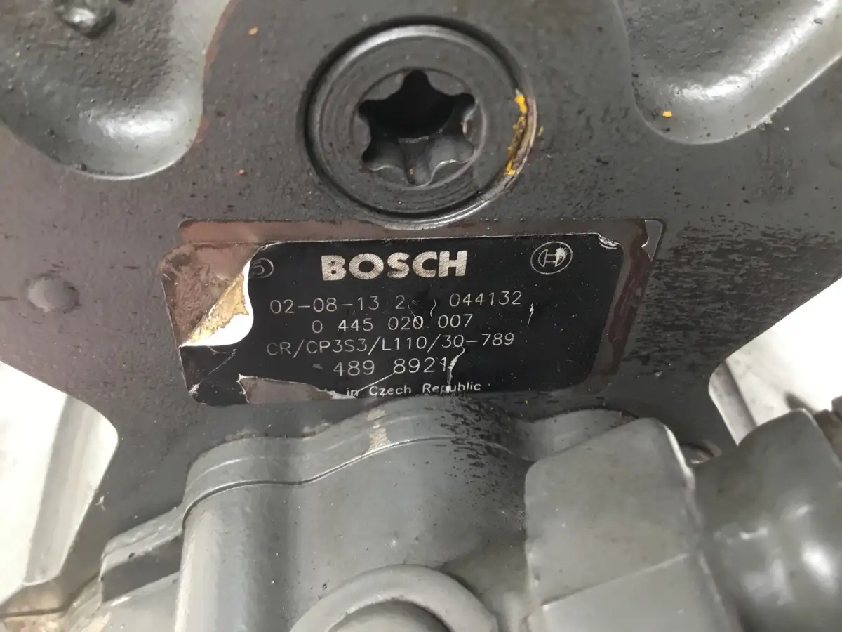 BOSCH FUEL PUMP 0445020007 USED - Picture 3