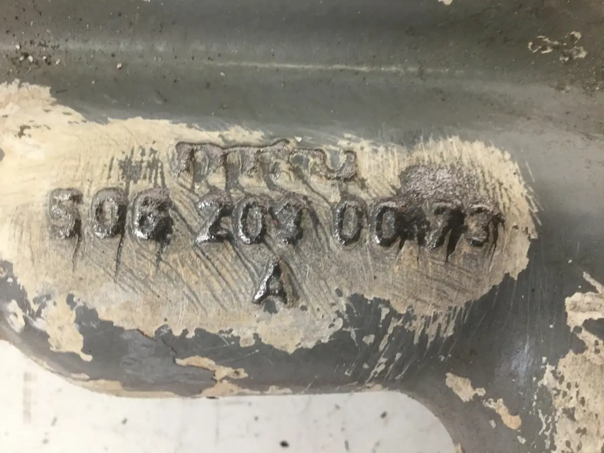 PIEZA USADA MTU 5062030073 - Imagen 2