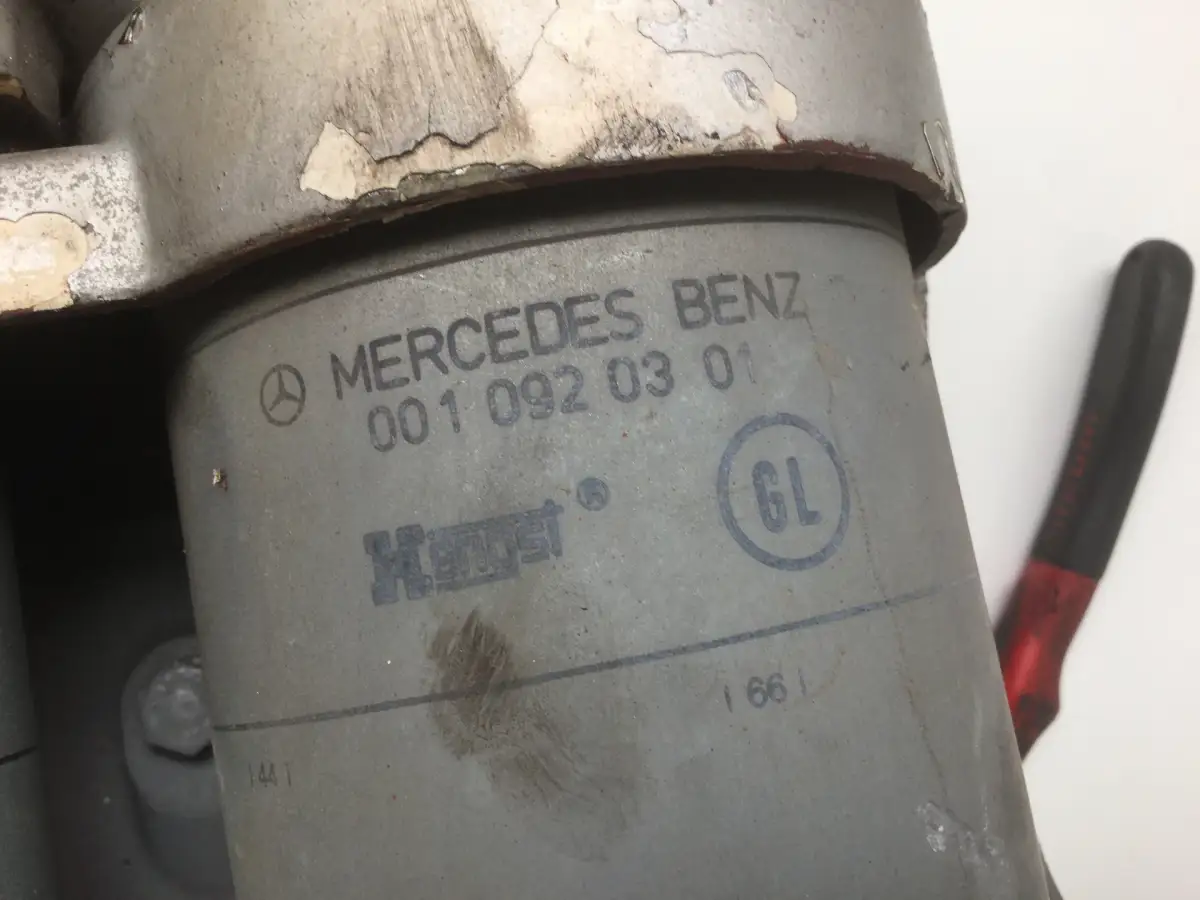 MERCEDES 0010920301 USADO - Imagen 2