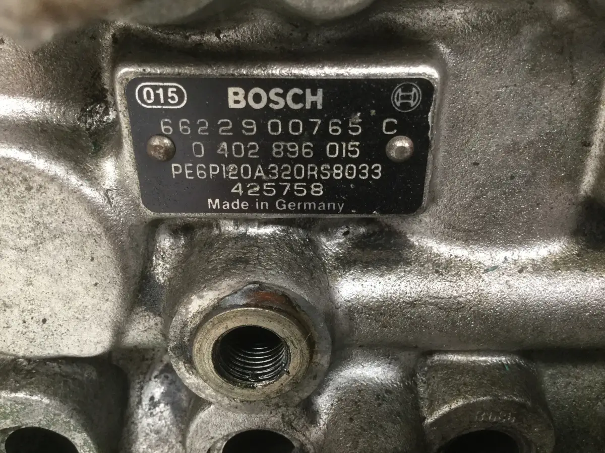 BOMBA DE COMBUSTIBLE BOSCH 0402896015 USADA - Imagen 4