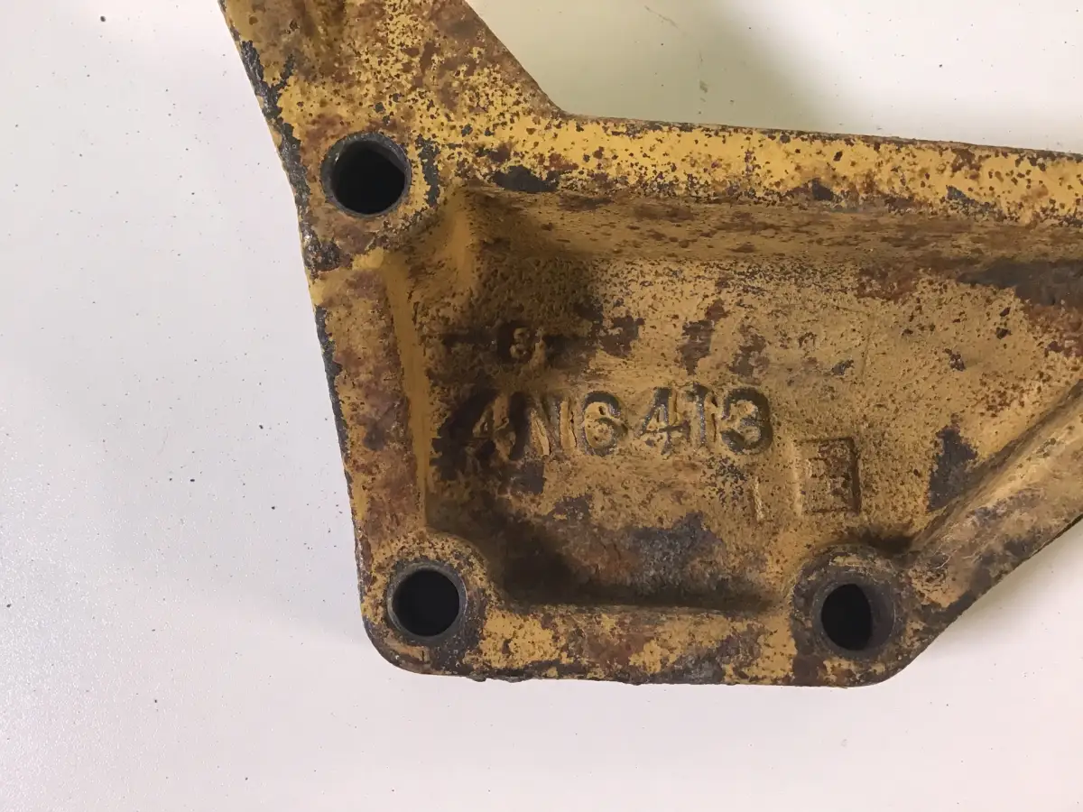 CATERPILLAR ALTERNATOR SUPPORT 4N6413 USED - Picture 3