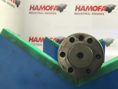 DEUTZ РАСПРЕДЕЛИТЕЛЬНЫЙ ВАЛ НАСОС УПРЕДЕЛЕНИЯ 04262083 Б/У - Миниатюра 2