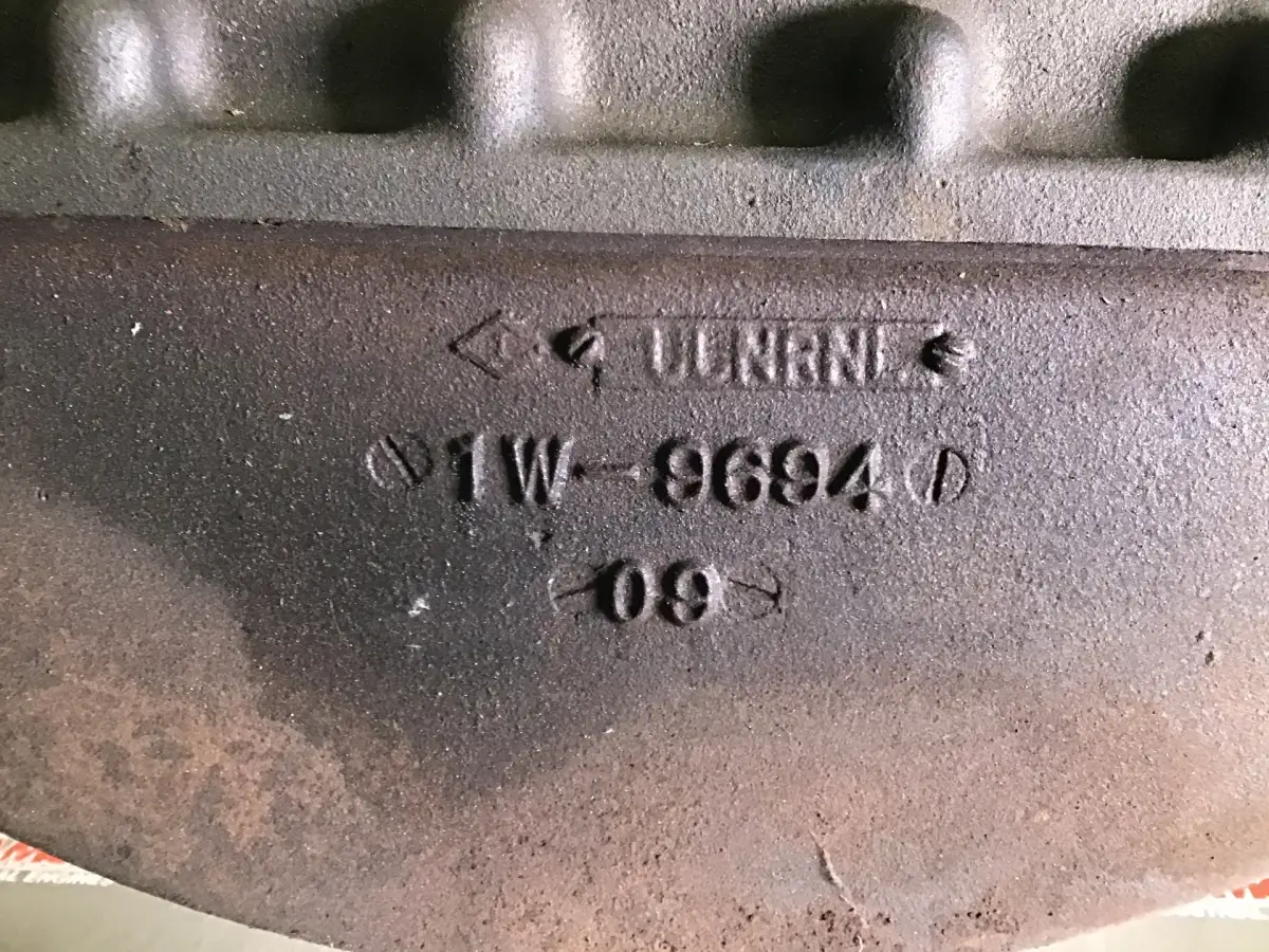 CATERPILLAR FLYWHEEL HOUSING 1W9694 USED - Picture 2