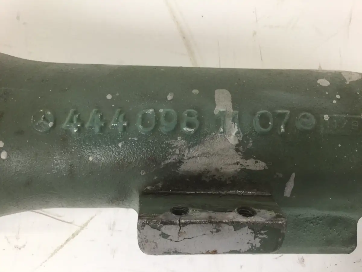MERCEDES INTAKE MANIFOLD A4440981107 USED - Picture 2