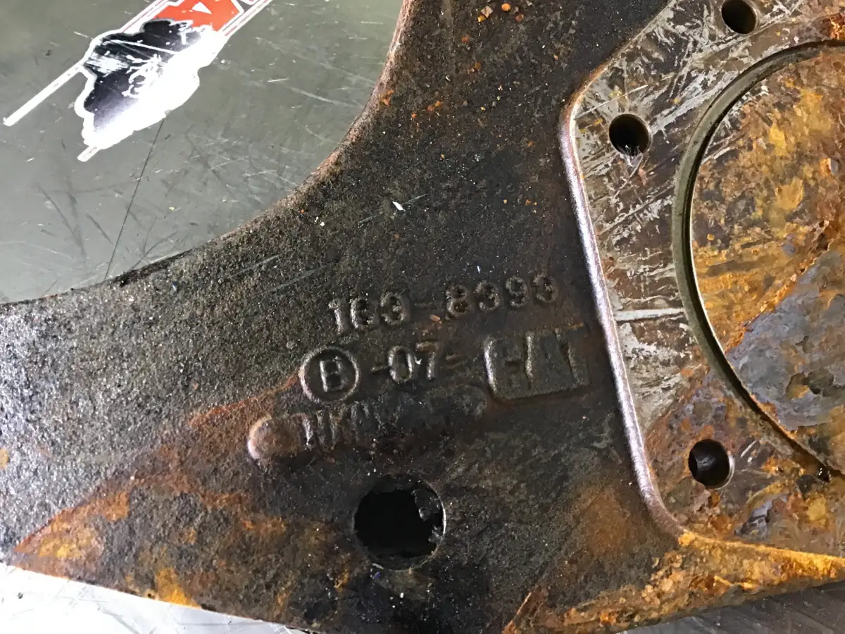 CATERPILLAR BRACKET 1638393 USED - Picture 2