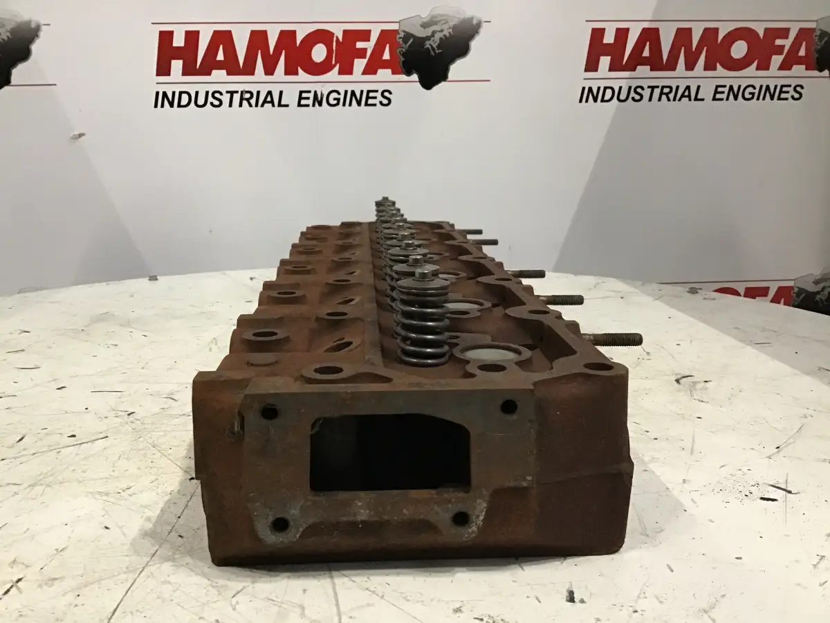 VOLVO CYLINDER HEAD 1001516 USED - Picture 2
