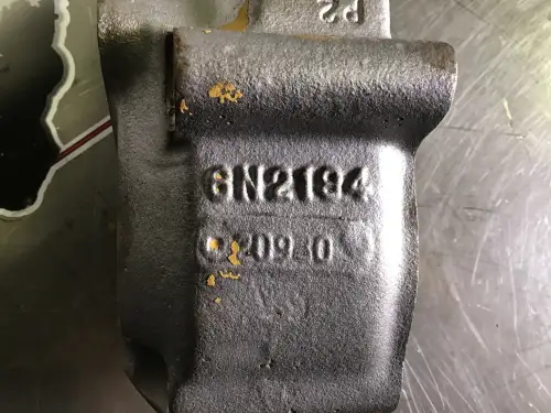 COUVERCLE DE THERMOSTAT CATERPILLAR 6N2194 D'OCCASION - Miniature 2