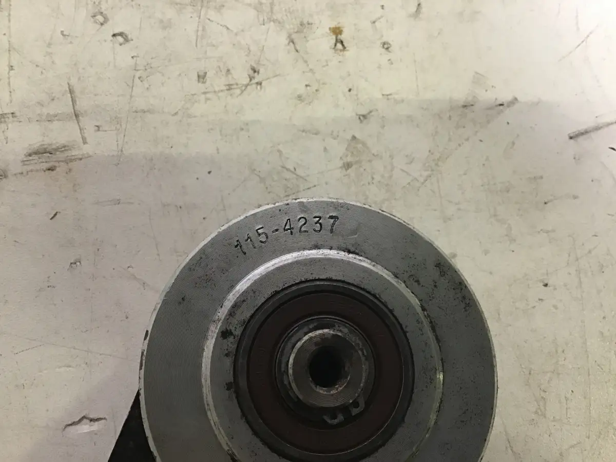 CATERPILLAR TENSION PULLEY 1154204 USED - Picture 2