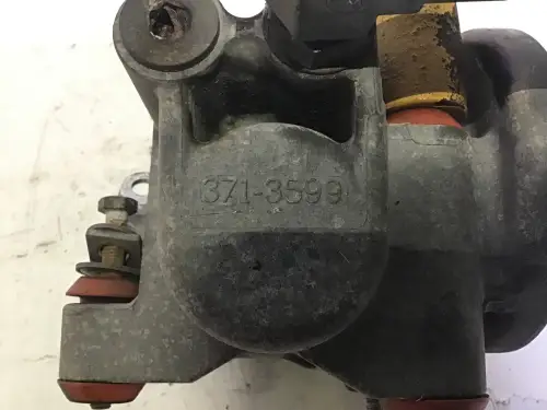 BOMBA DE COMBUSTIBLE CATERPILLAR 2476050 USADA - Imagen miniatura 2