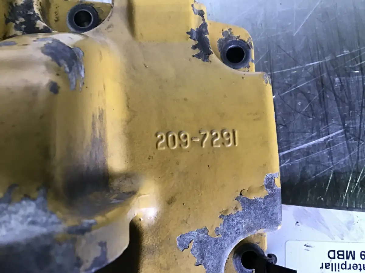 CATERPILLAR OIL FILTER HOUSING 2097291 USED - Picture 2