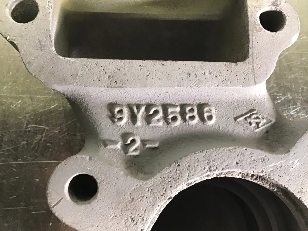 КРЫШКА ТЕРМОСТАТА CATERPILLAR 9Y2586 Б/У - Фото 2