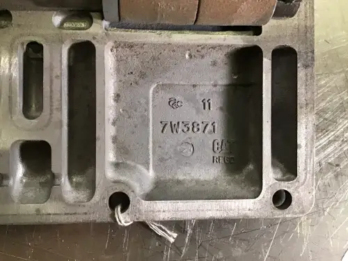 CATERPILLAR TAPPET COVER 7W3871 USED - Thumb image 2