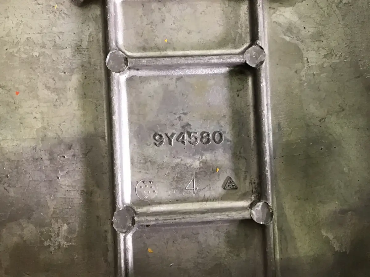 CATERPILLAR STÖßDECKEL 9Y4580 GEBRAUCHT – Bild 2