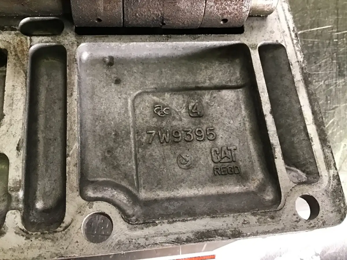 CATERPILLAR COVER 7W9395 USED - Picture 2