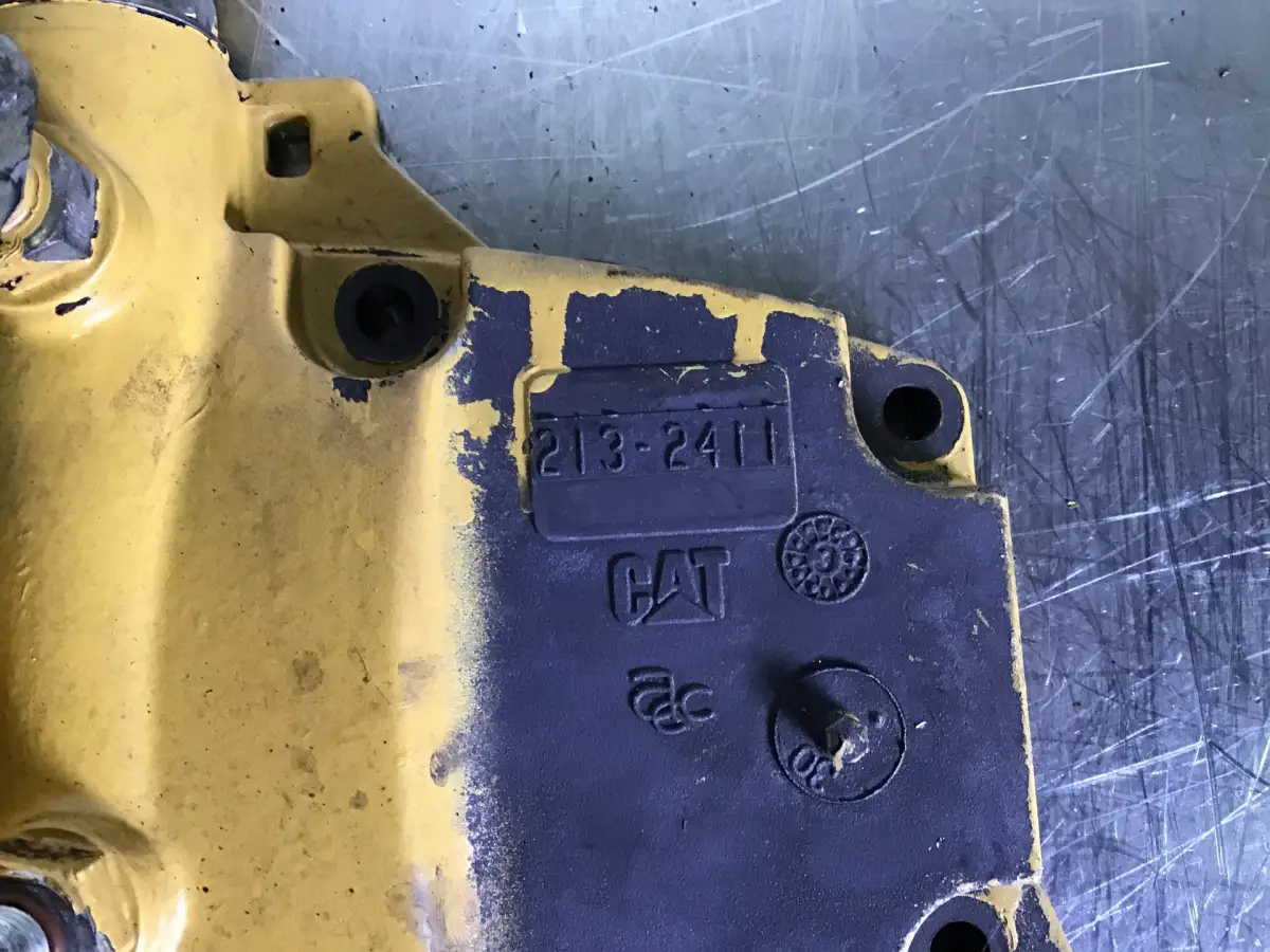 CATERPILLAR OIL PAN COVER 2132411 USED - Picture 2