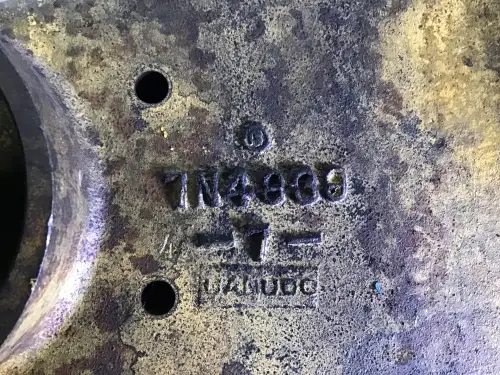 CATERPILLAR OIL COOLER COVER 7N4939 USED - Thumb image 2