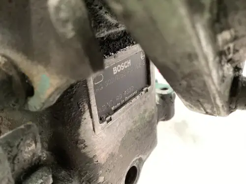 BOSCH FUEL PUMP 0402648817 USED - Thumb image 2